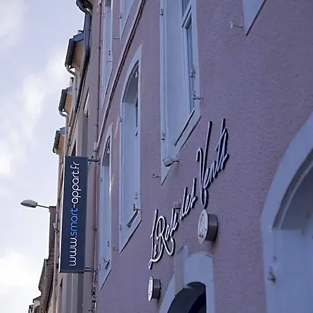 公寓式酒店 瑟堡智能公寓式酒店（指南针） 3*